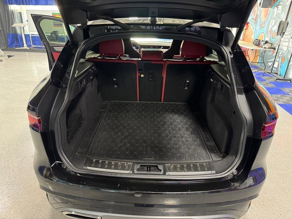Used 2021 Jaguar F-PACE R-Dynamic S image 18