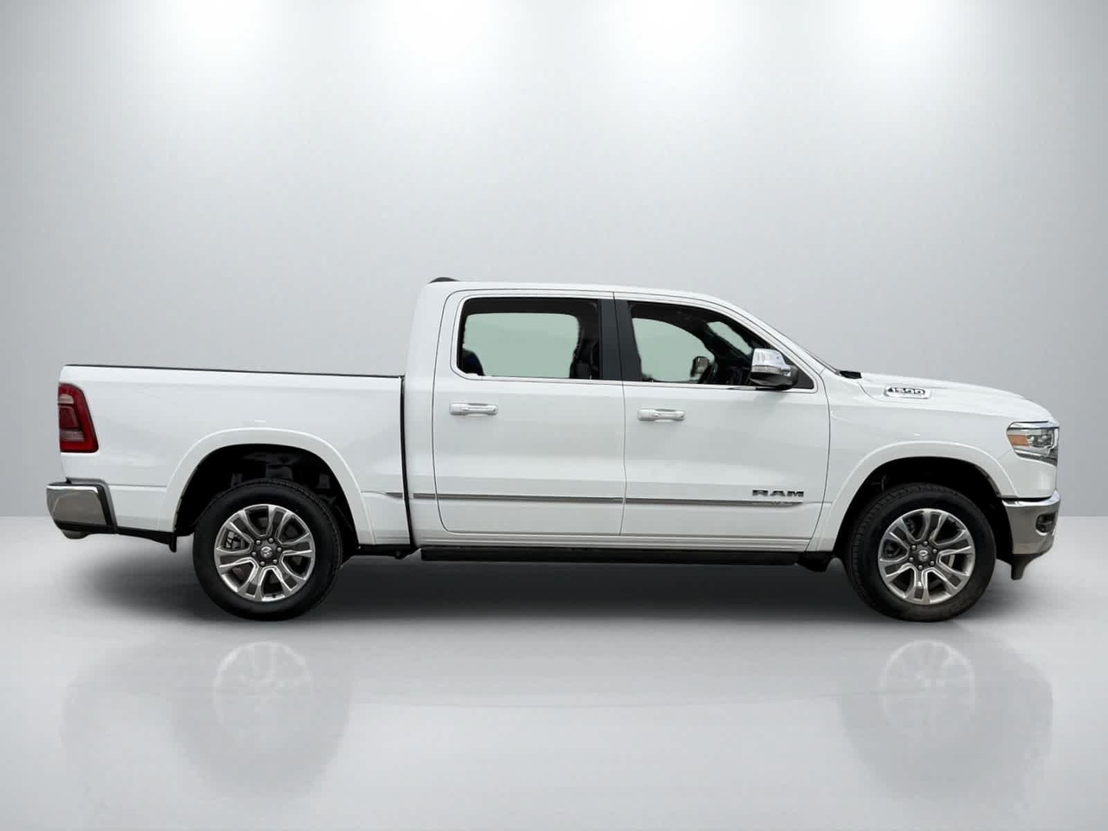 Used 2022 RAM 1500 Limited AWD/4WD image 8