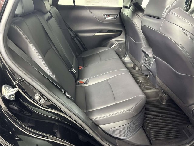 Used 2024 Toyota Venza XLE image 10