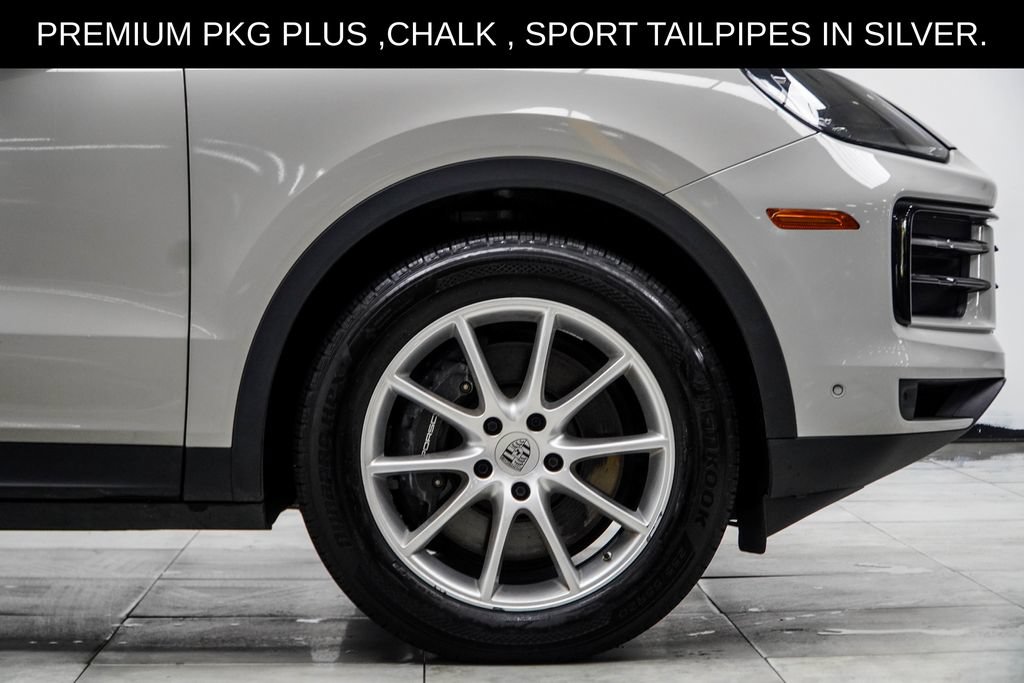Used 2024 Porsche Cayenne w/ Premium Package Plus (PFM) AWD/4WD image 9