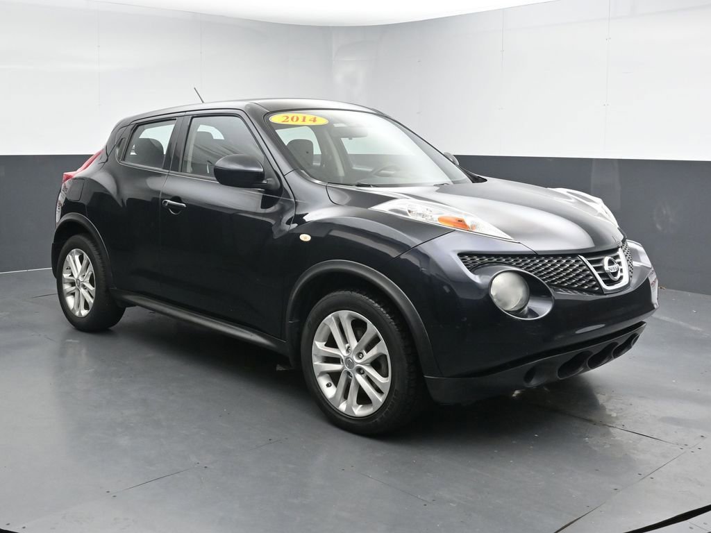 Used 2014 Nissan Juke S FWD image 2