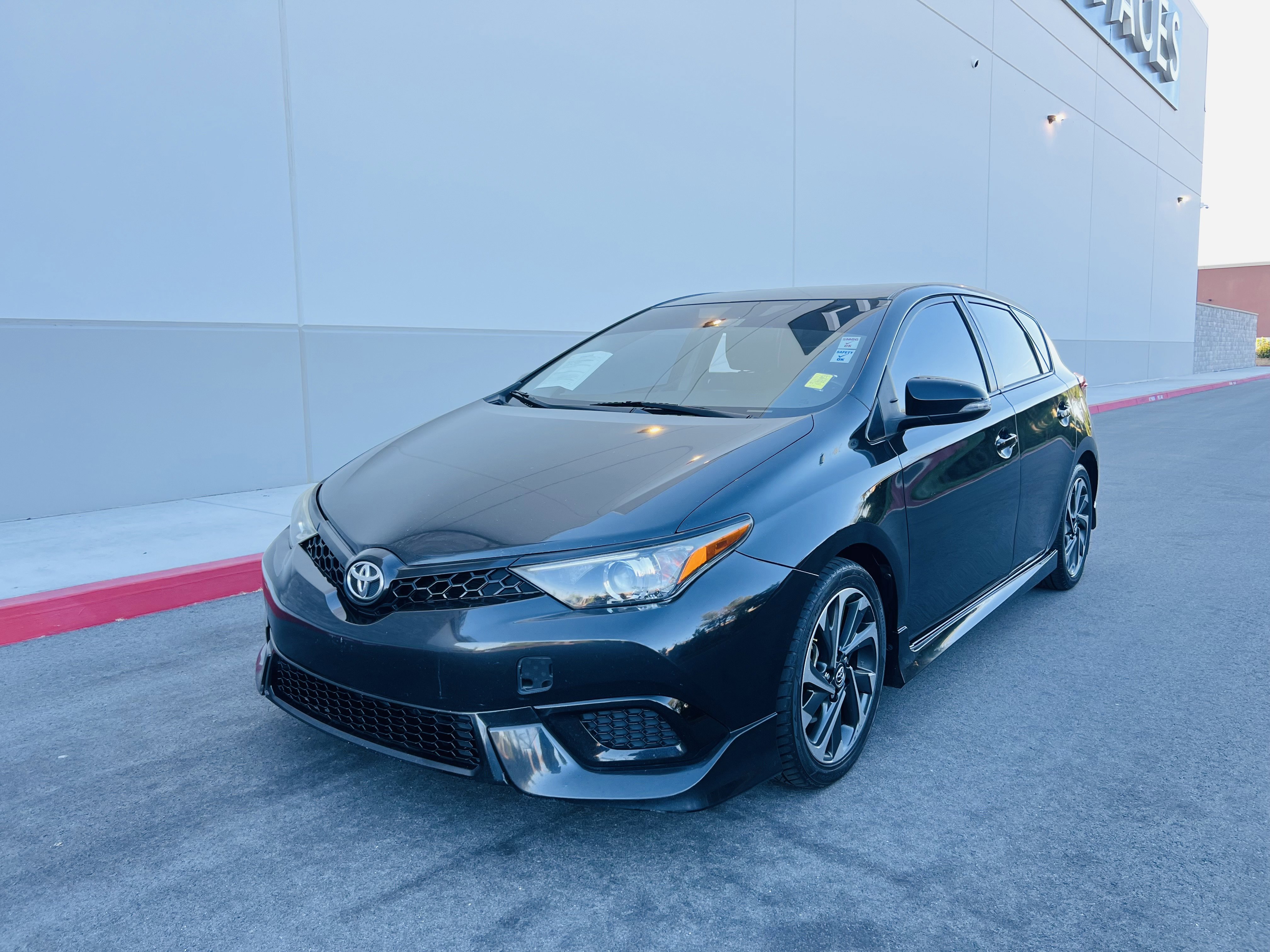 Used 2017 Toyota Corolla iM w/ Carpet Mat Package FWD image 14