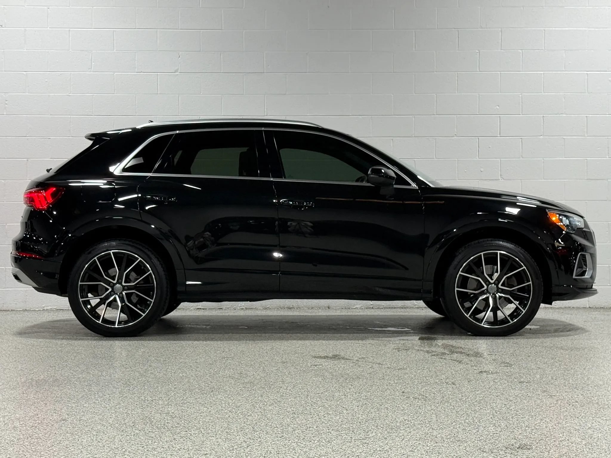 Used 2020 Audi Q3 2.0T Premium AWD/4WD image 5