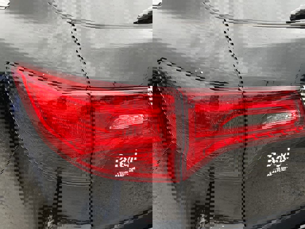 Used 2020 Acura MDX FWD w/ Technology Package image 8