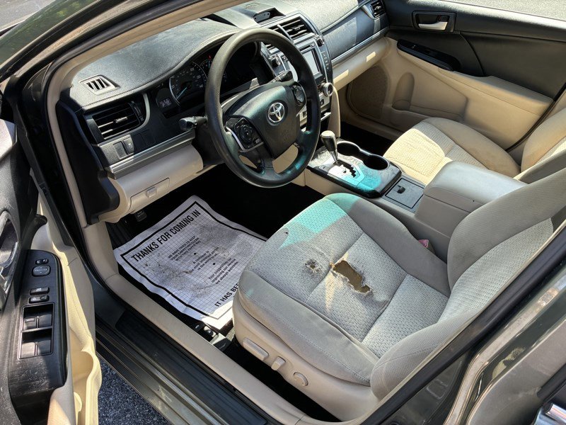 Used 2014 Toyota Camry LE FWD image 7