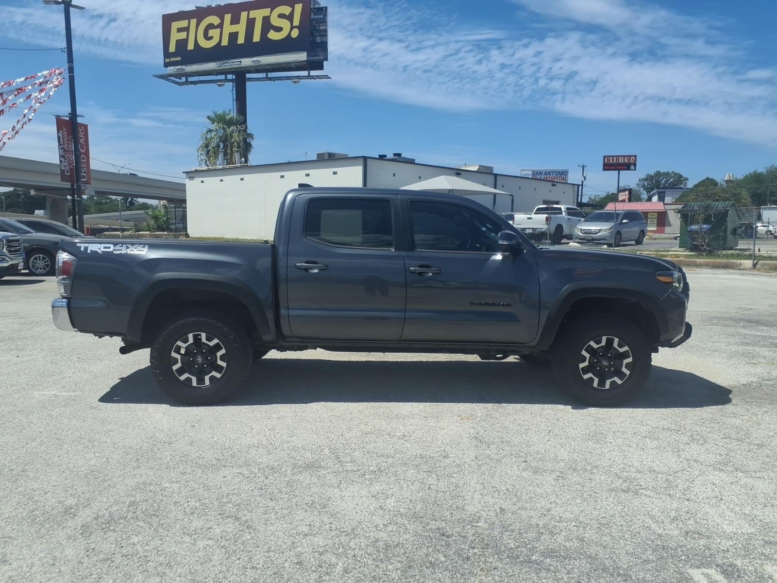 Used 2021 Toyota Tacoma TRD Off-Road AWD/4WD image 8
