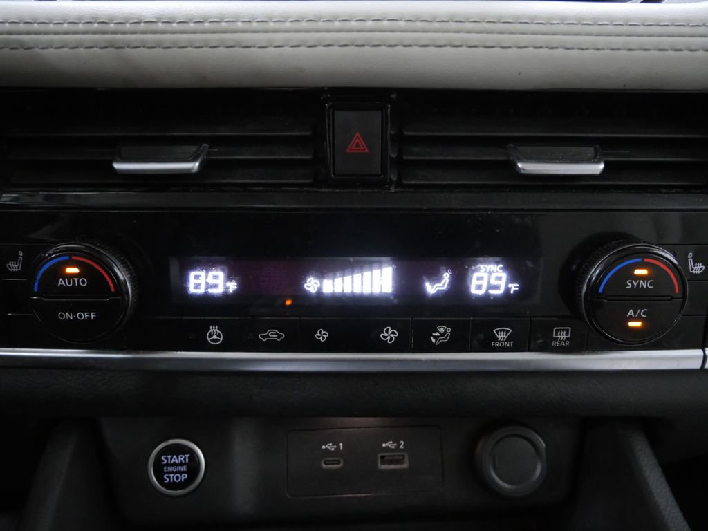Used 2021 Nissan Rogue SV w/ Premium Package AWD/4WD image 18