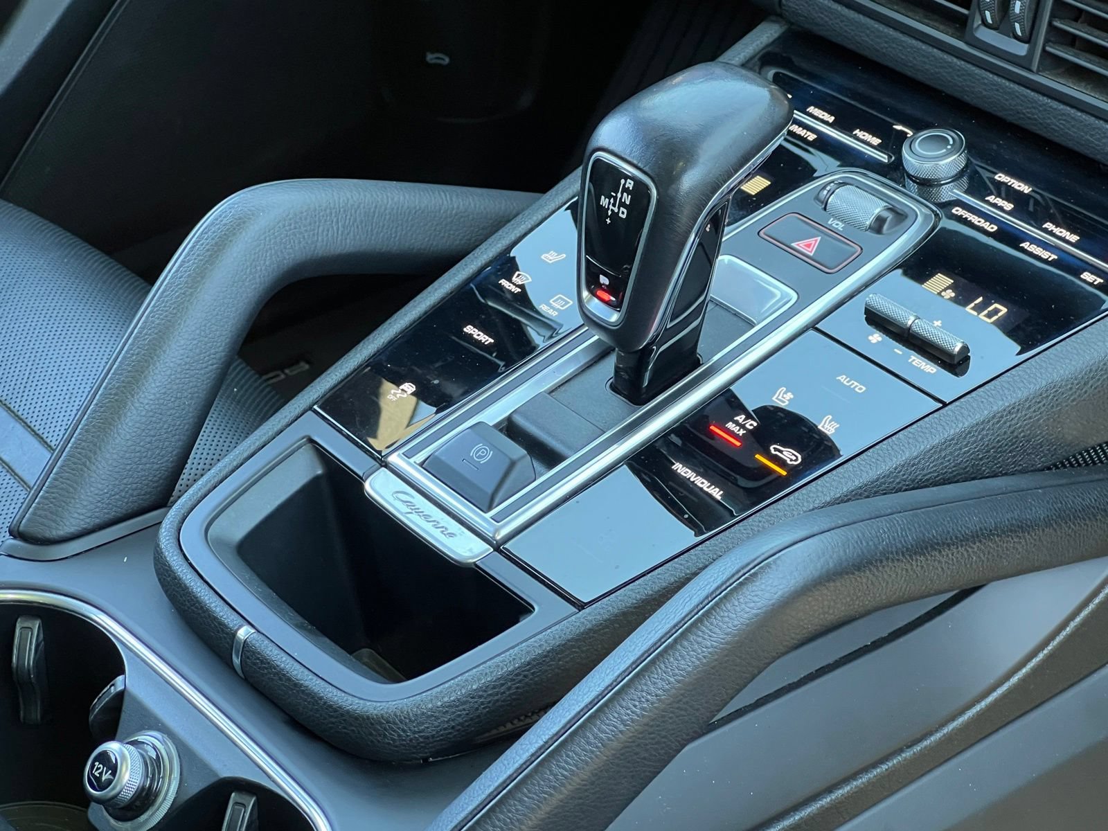 Certified 2019 Porsche Cayenne AWD/4WD image 35