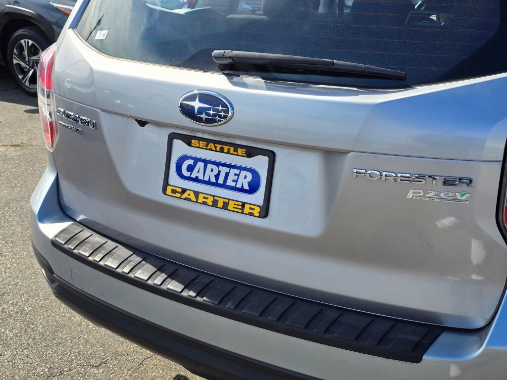 Used 2014 Subaru Forester 2.5i AWD/4WD image 15