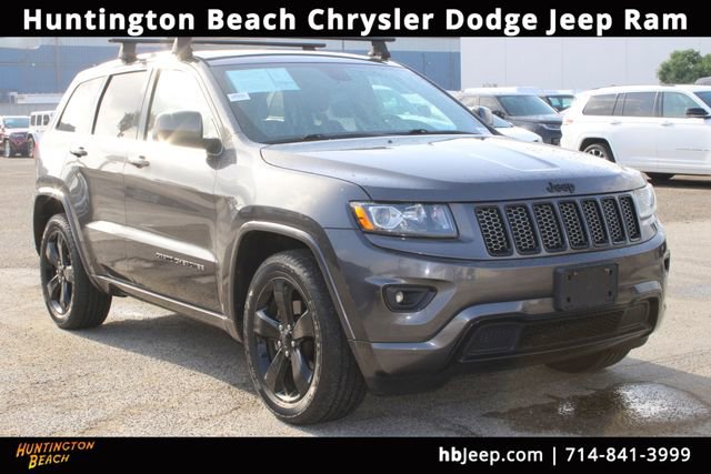 Used 2015 Jeep Grand Cherokee Altitude RWD image 1