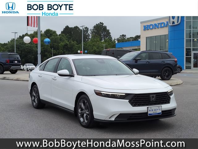 Used 2023 Honda Accord EX image 1