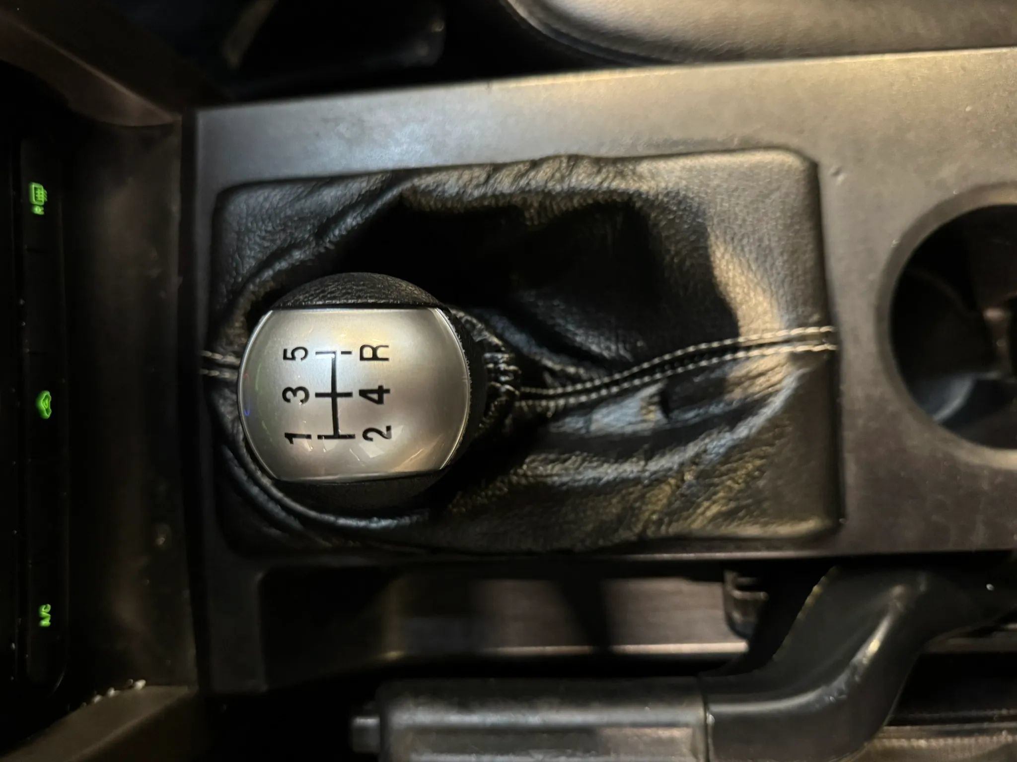 Used 2006 Ford Mustang GT Premium RWD image 24