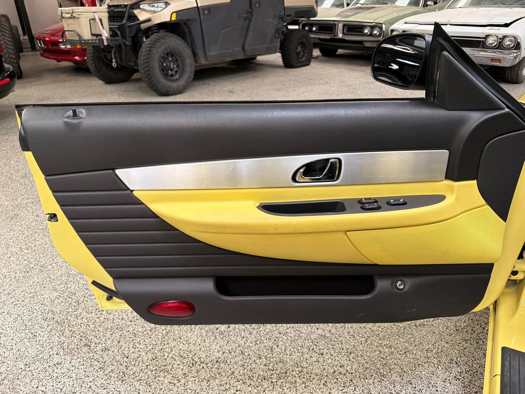 Used 2002 Ford Thunderbird RWD image 31