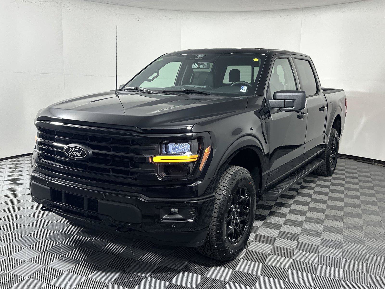Used 2026 Ford F150 XLT w/ Equipment Group 302A MID AWD/4WD image 3