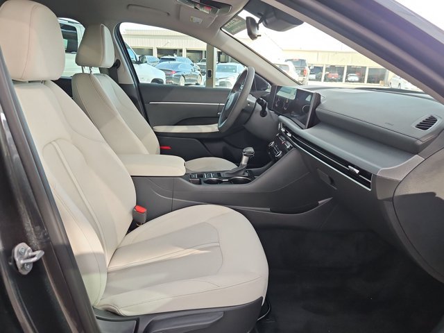 Used 2026 Hyundai Sonata SE FWD image 18