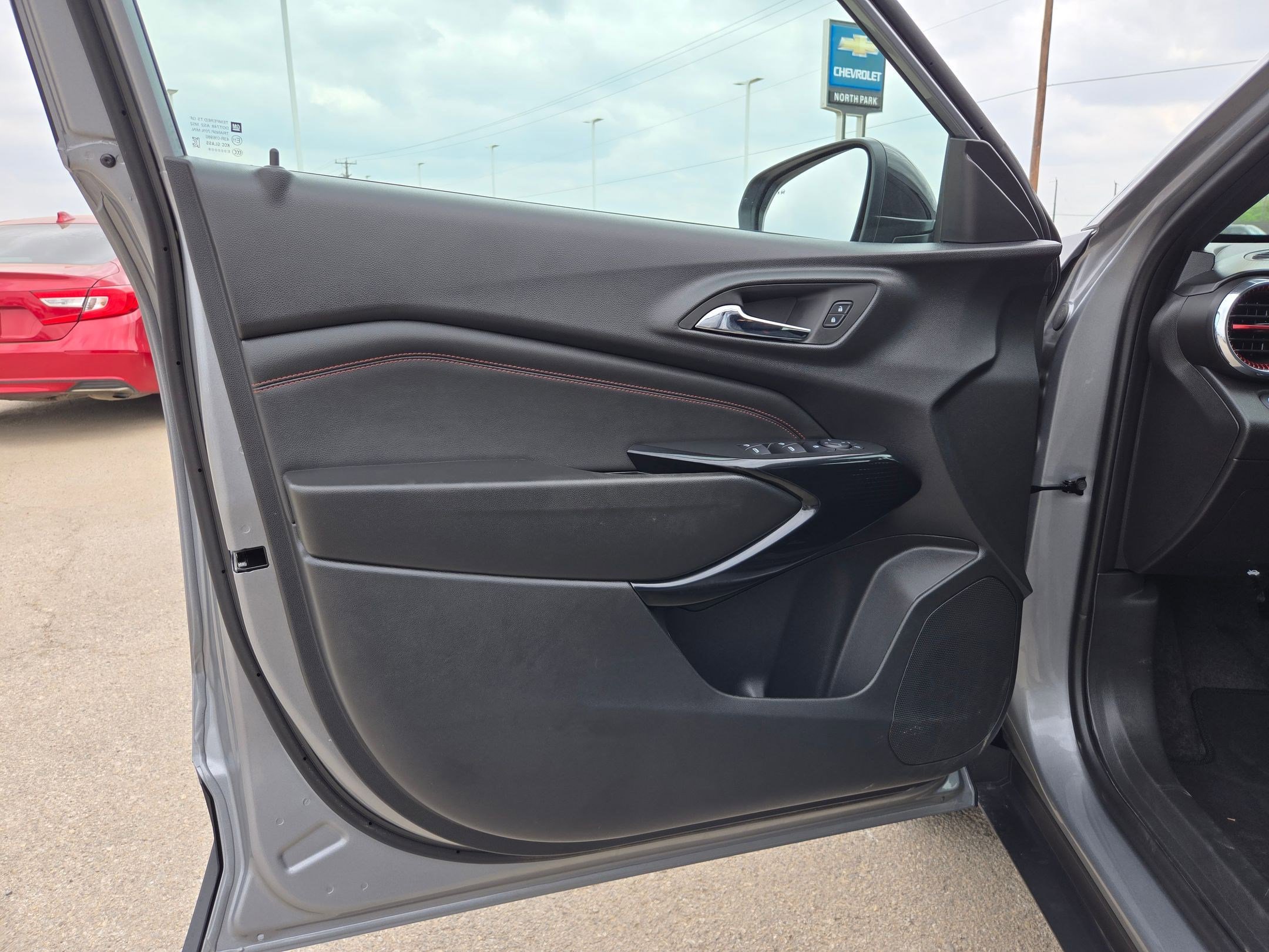 Used 2026 Chevrolet Trax RS w/ Driver Confidence Package image 12