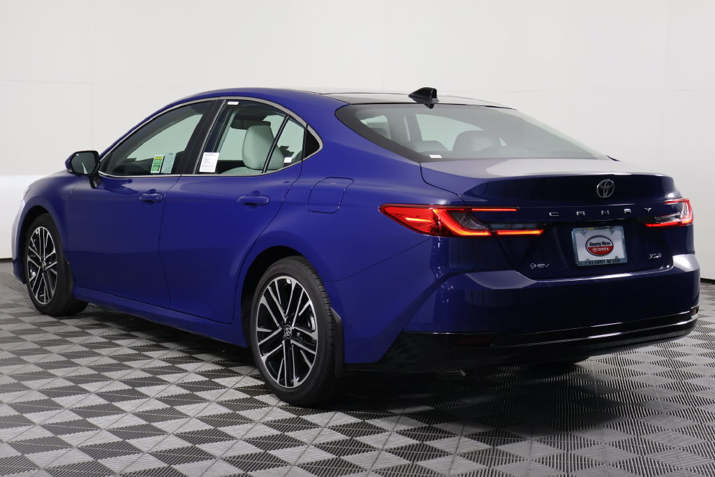 Used 2026 Toyota Camry XLE w/ Premium Plus Package FWD image 6