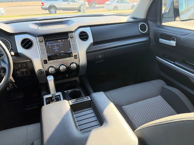 Used 2017 Toyota Tundra SR5 w/ TRD Off Road Package AWD/4WD image 31