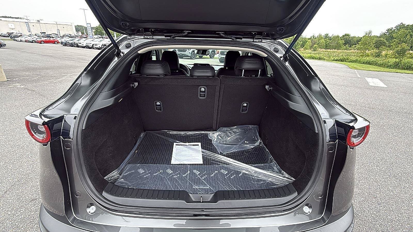 Certified 2025 MAZDA CX-30 AWD 2.5 S w/ Preferred Package image 18