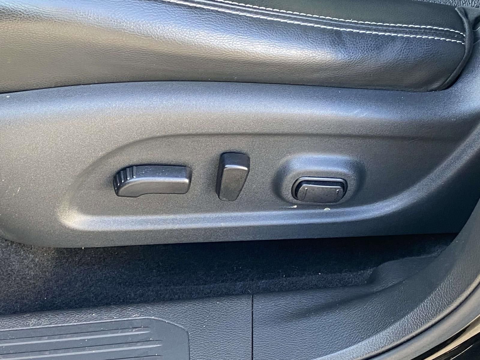 Used 2021 Nissan Murano SL w/ SL Moonroof Package FWD image 17