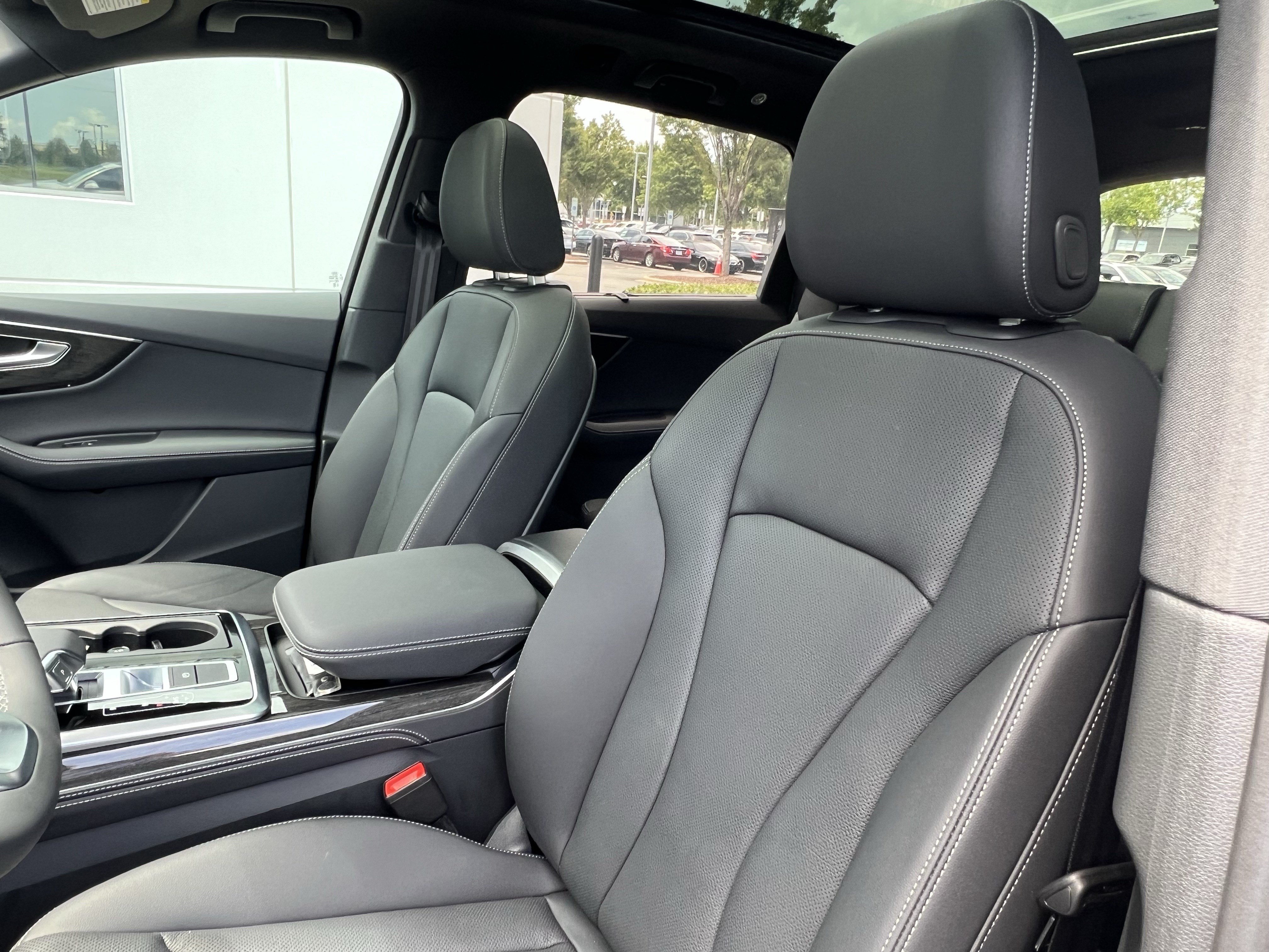 Used 2025 Audi Q7 3.0T Premium Plus AWD/4WD image 16