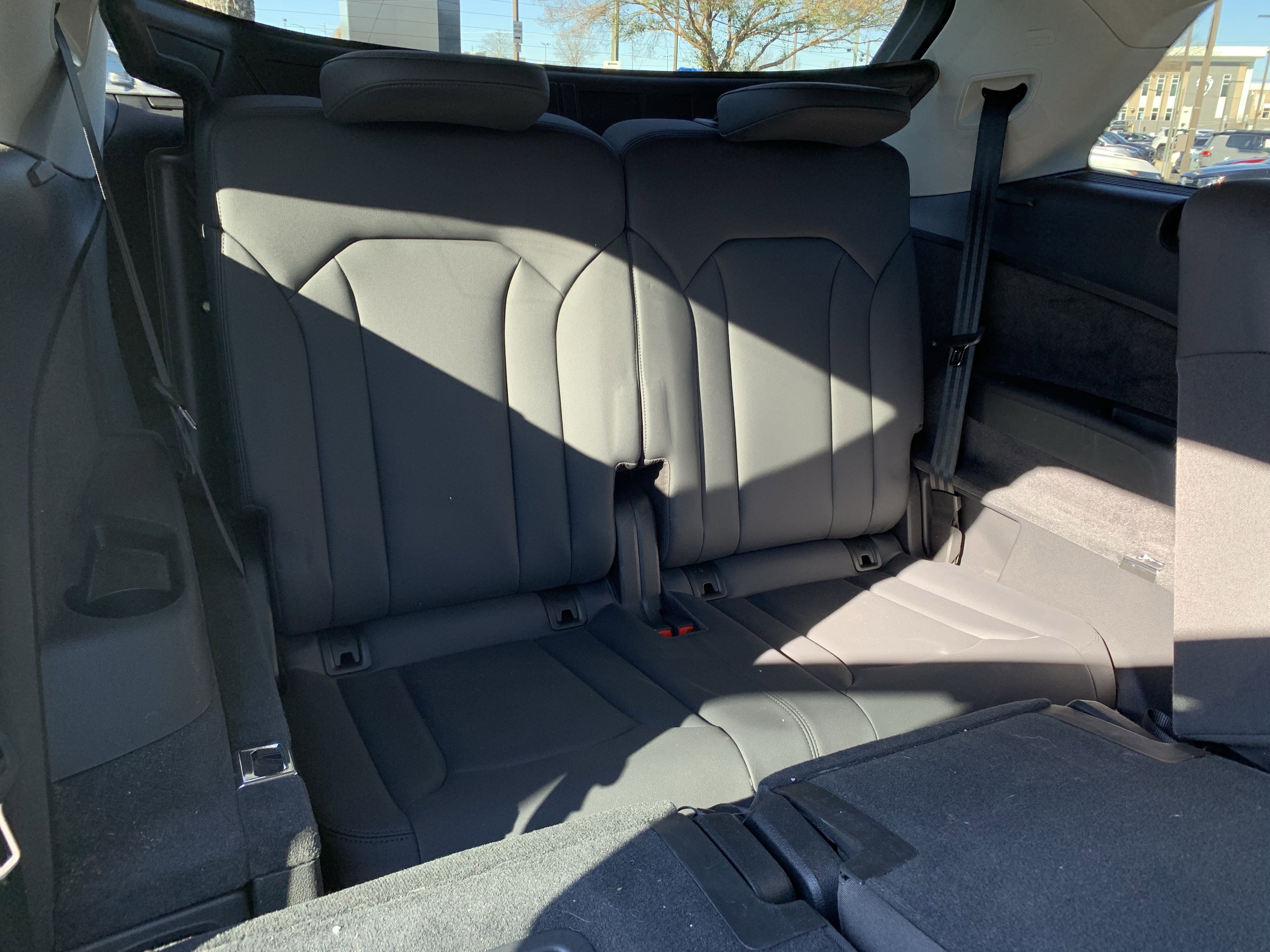 Used 2022 Audi Q7 Premium Plus image 32