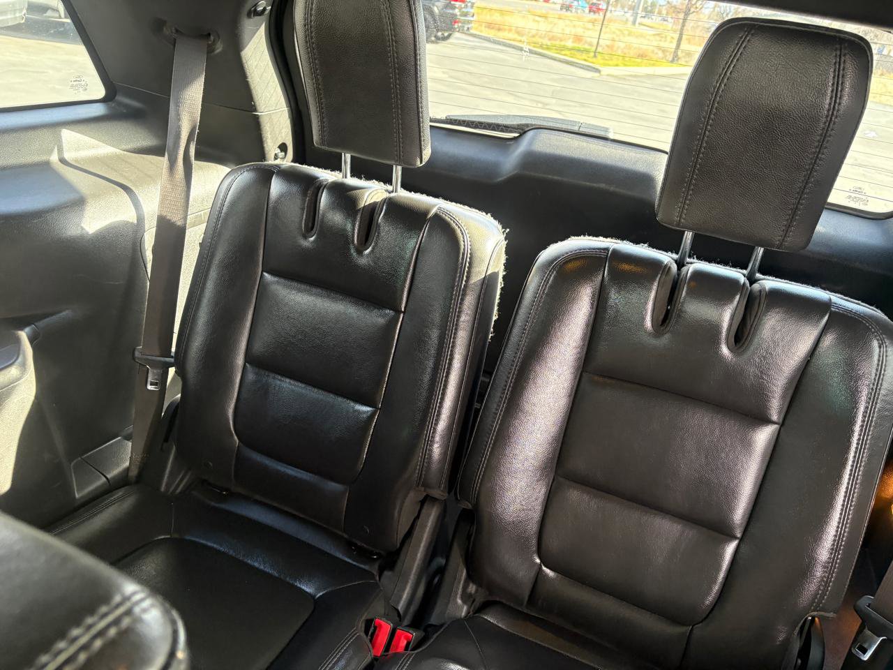 Used 2015 Ford Explorer XLT w/ Equipment Group 202B image 8