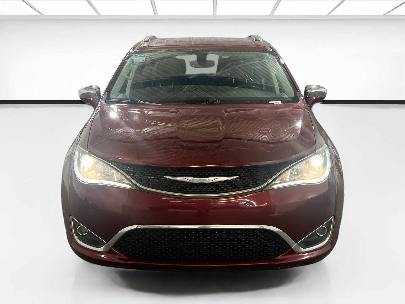 Used 2020 Chrysler Pacifica Limited FWD image 2