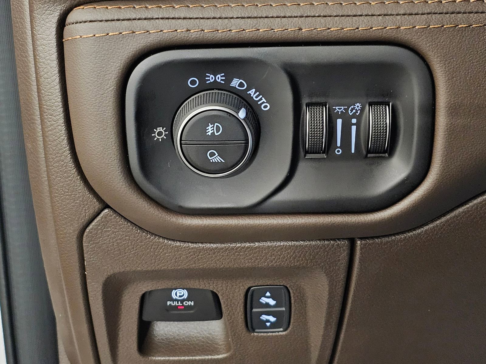 New 2026 RAM 1500 Limited image 28