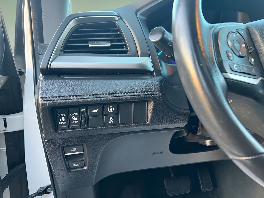 Used 2023 Honda Odyssey EX-L image 10