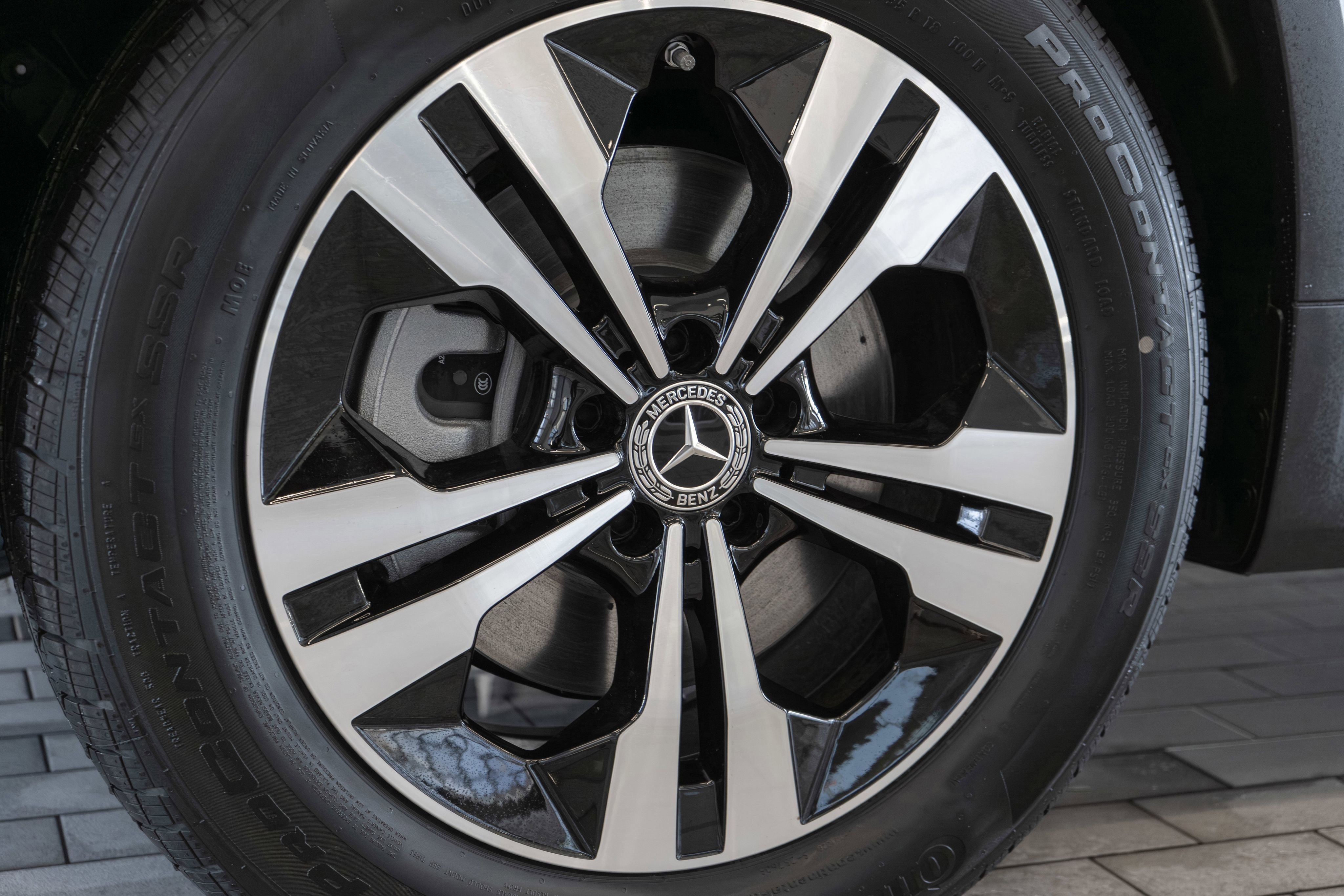 New 2026 Mercedes-Benz GLB 250 4MATIC image 33