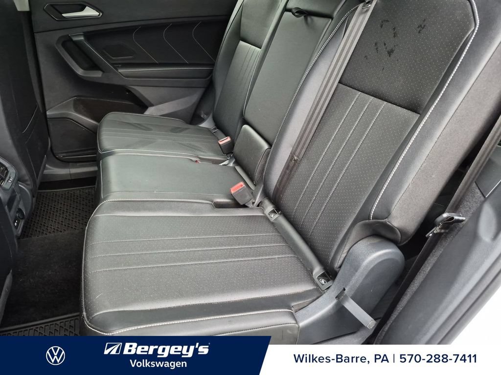Certified 2023 Volkswagen Tiguan SE w/ Panoramic Sunroof Package FWD image 25
