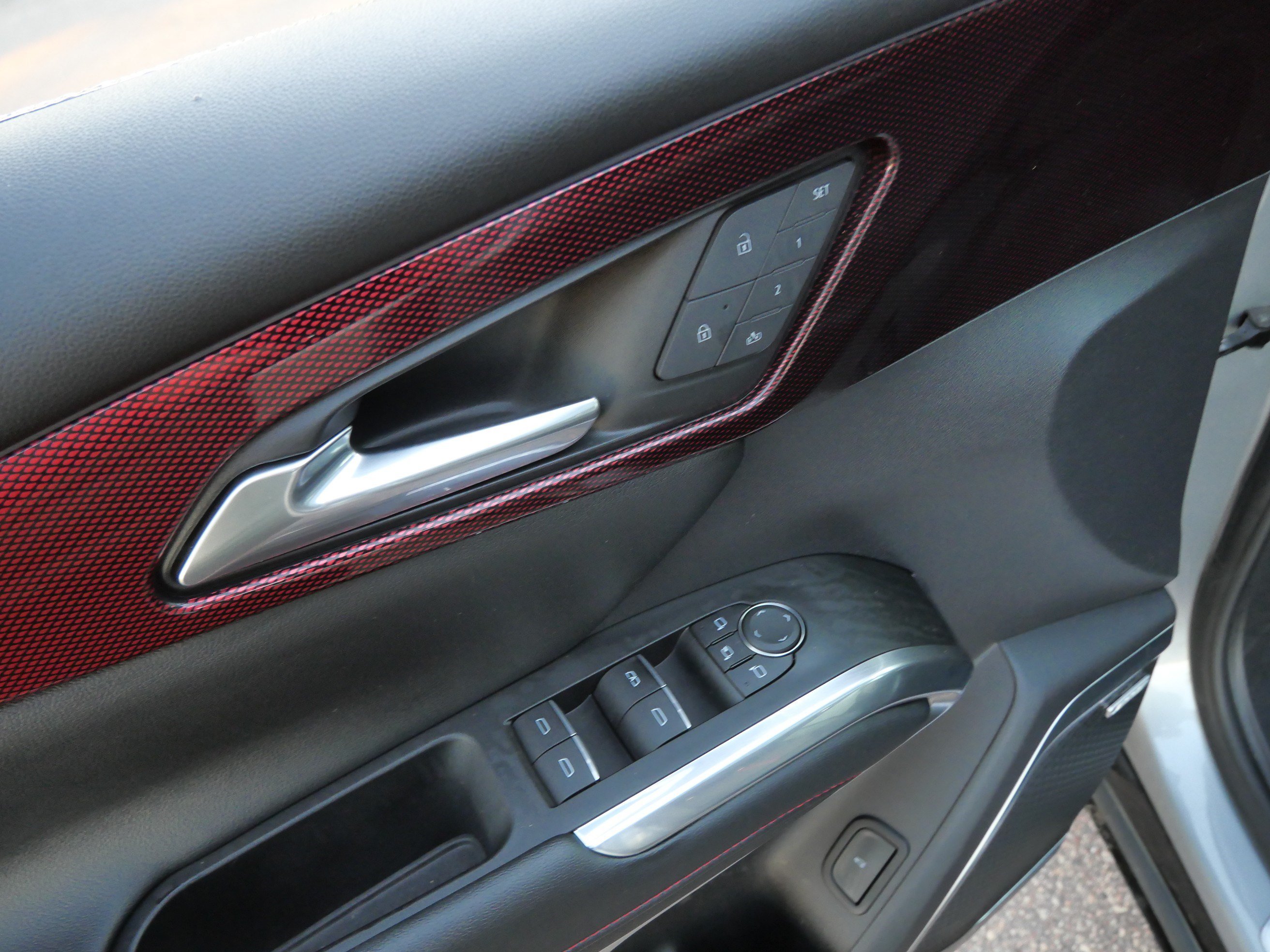 Used 2024 Chevrolet Traverse RS w/ LPO, Floor Liner Package AWD/4WD image 19
