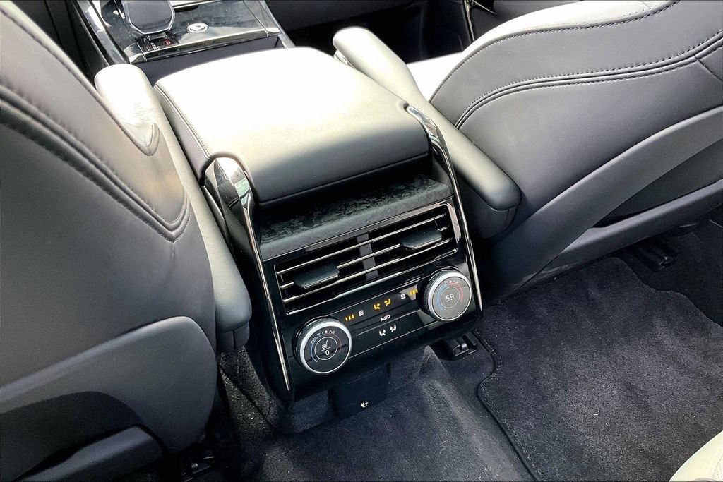 Used 2025 Land Rover Range Rover Sport Dynamic SE AWD/4WD image 25