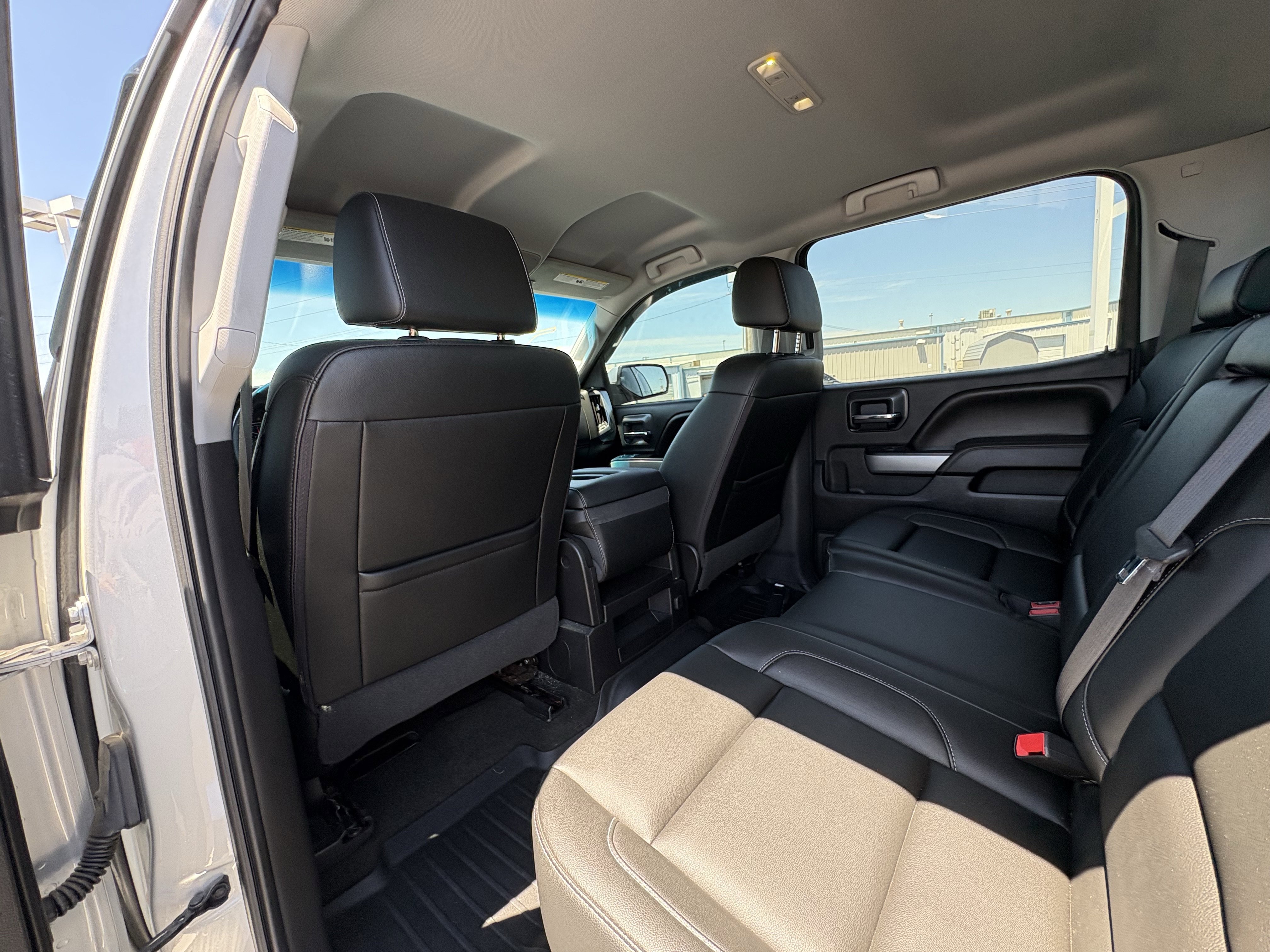 Used 2017 Chevrolet Silverado 1500 LT w/ All Star Edition AWD/4WD image 6