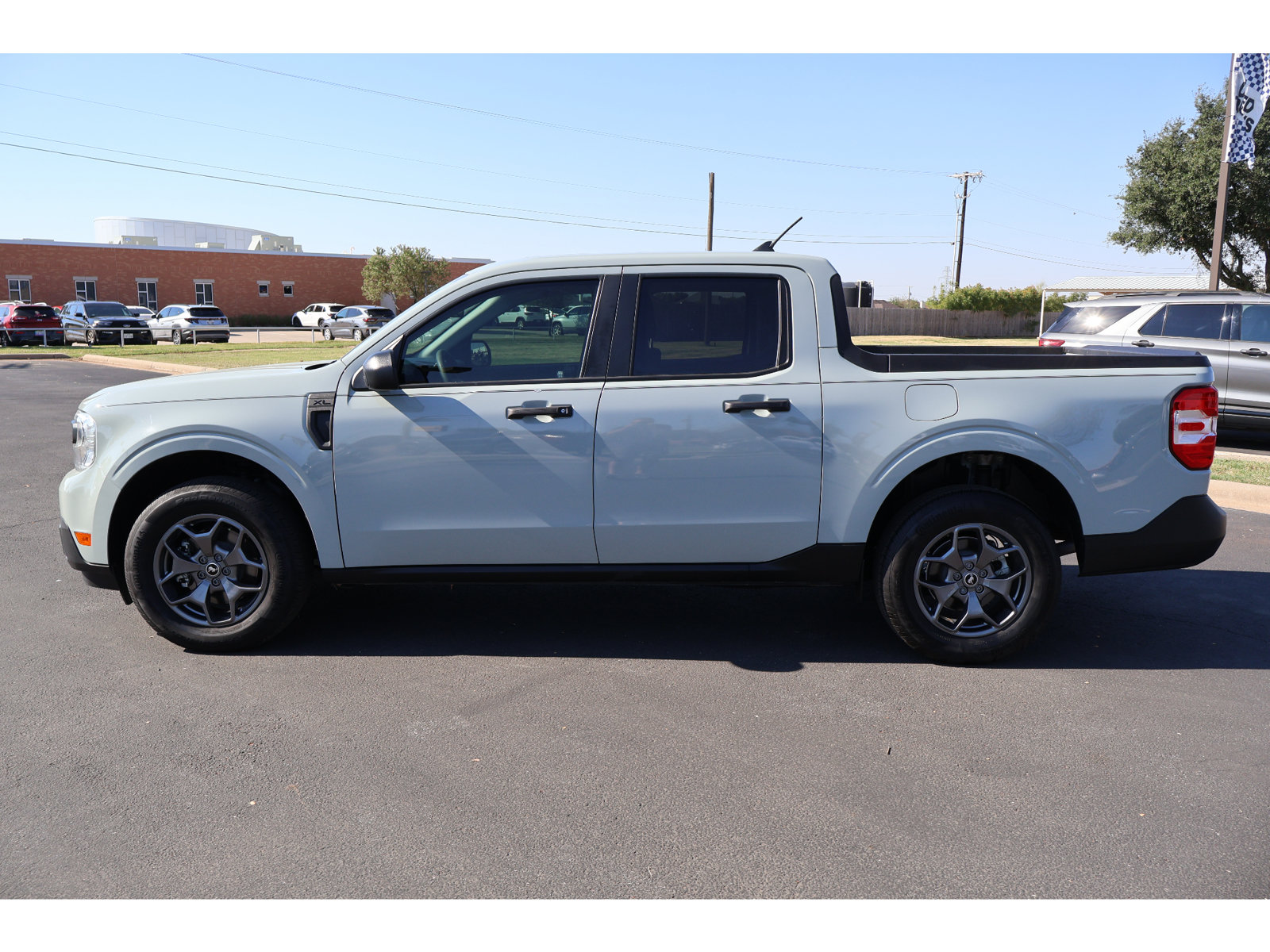 Certified 2024 Ford Maverick XL w/ Equipment Group 100A Standard AWD/4WD image 2