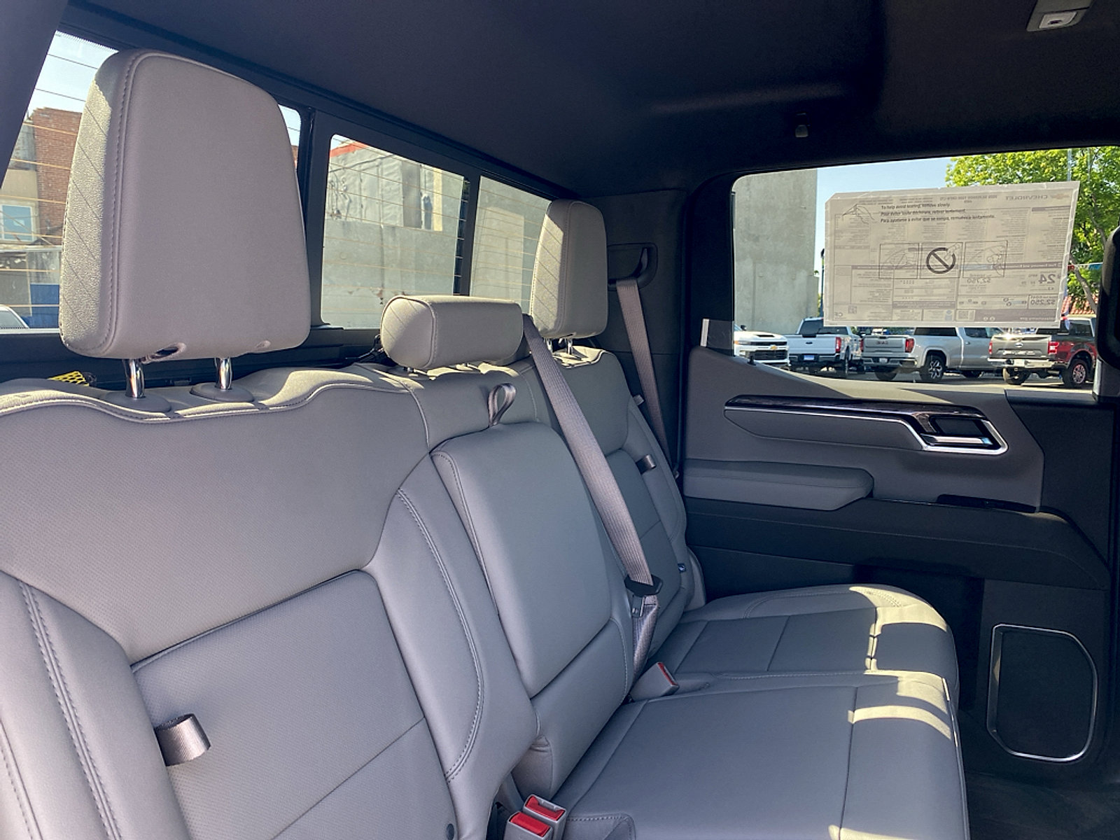 New 2026 Chevrolet Silverado 1500 LTZ w/ LTZ Premium Package AWD/4WD image 27