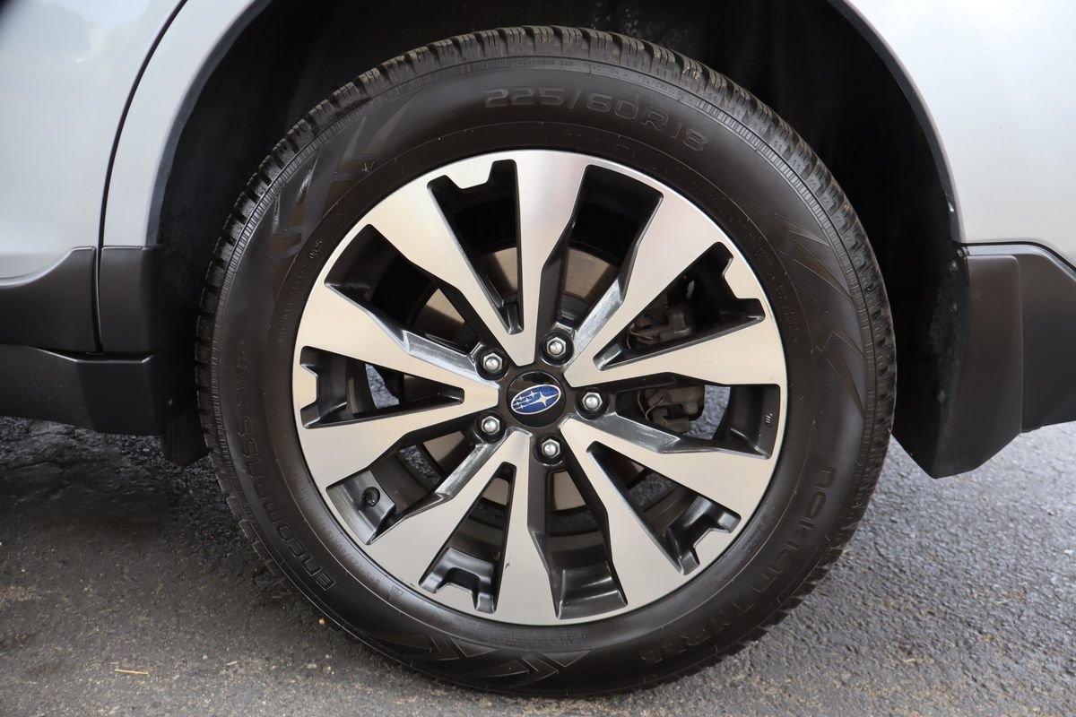 Used 2017 Subaru Outback 3.6R Limited AWD/4WD image 43