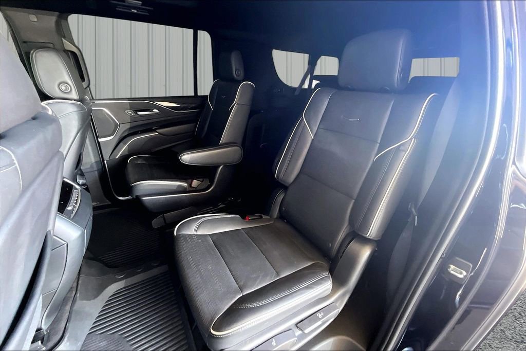 Used 2023 Cadillac Escalade ESV Sport w/ Touring Package AWD/4WD image 19