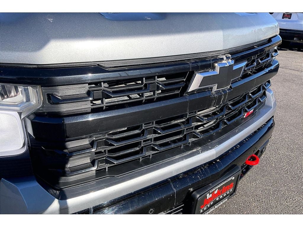 Used 2024 Chevrolet Silverado 1500 LT Trail Boss w/ Convenience Package II AWD/4WD image 31