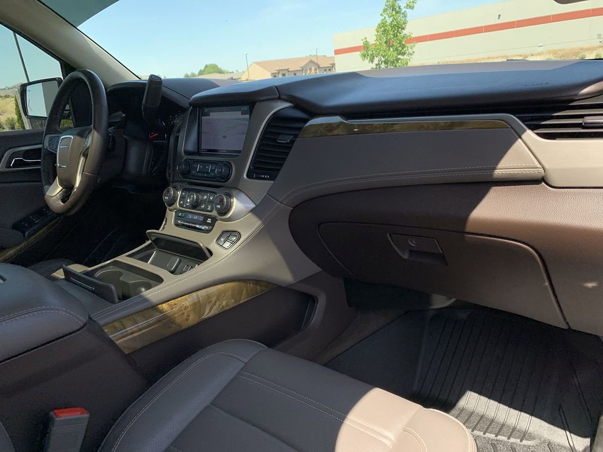Used 2017 GMC Yukon Denali AWD/4WD image 38