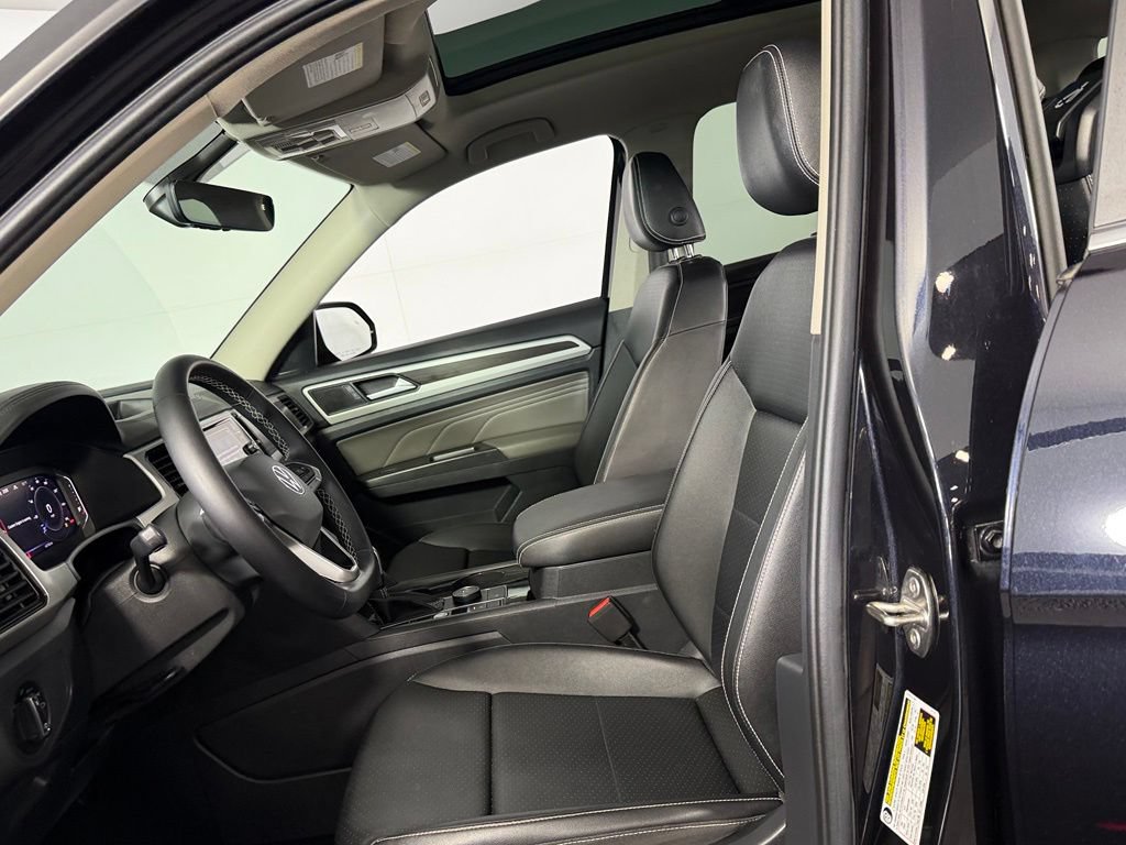 Used 2023 Volkswagen Atlas SE w/ Panoramic Sunroof Package AWD/4WD image 18