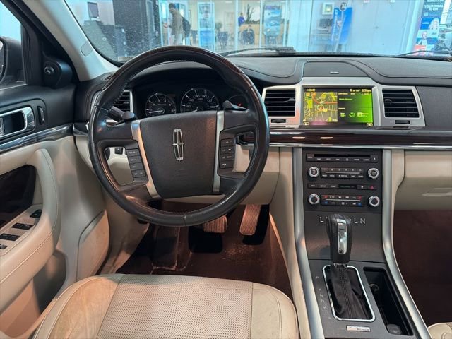 Used 2010 Lincoln MKS AWD image 26
