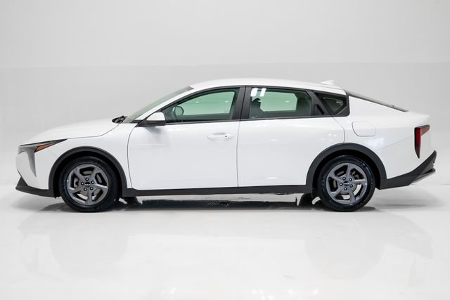 Used 2025 Kia K4 FWD image 28