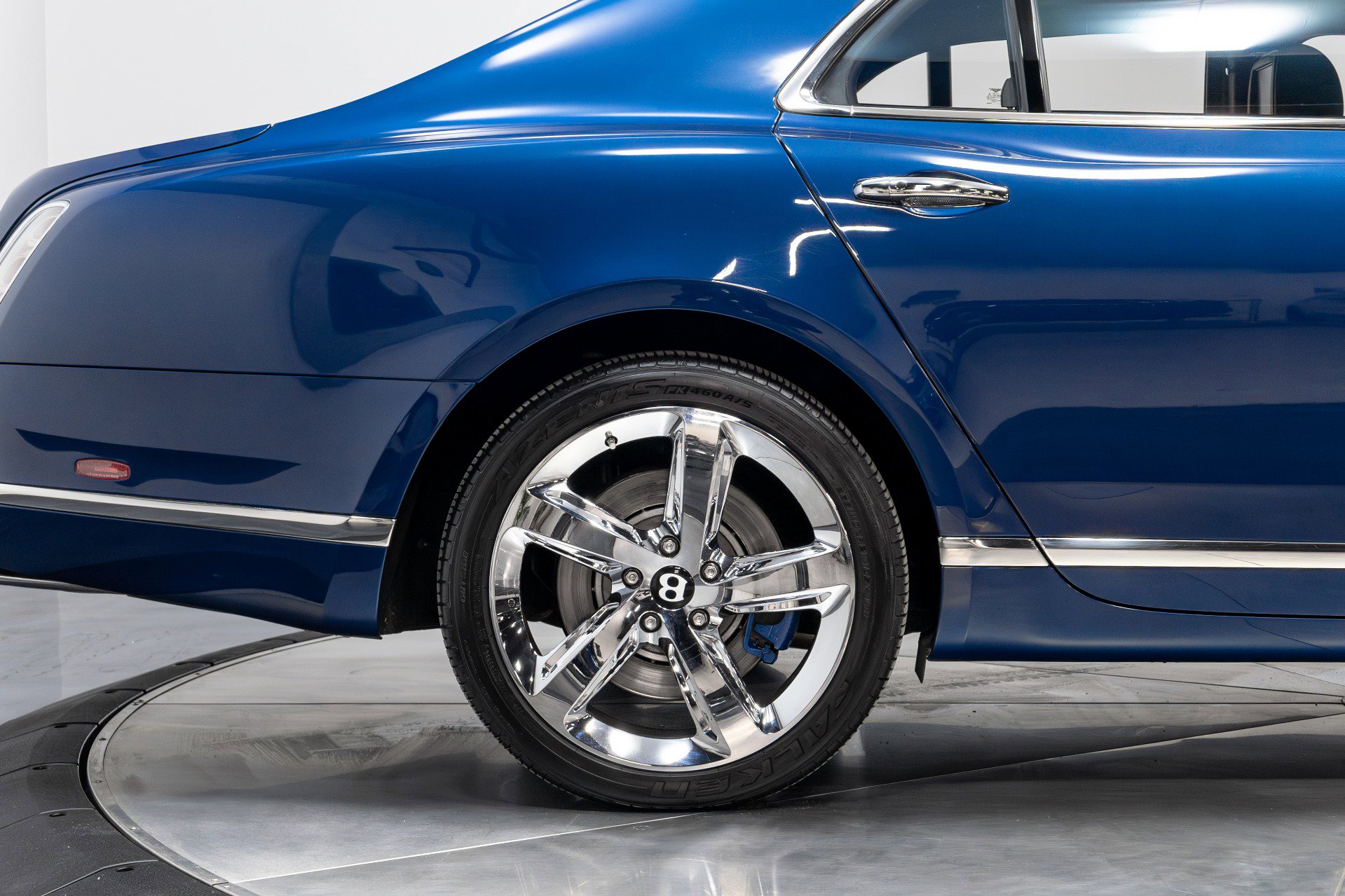 Used 2016 Bentley Mulsanne Speed image 18