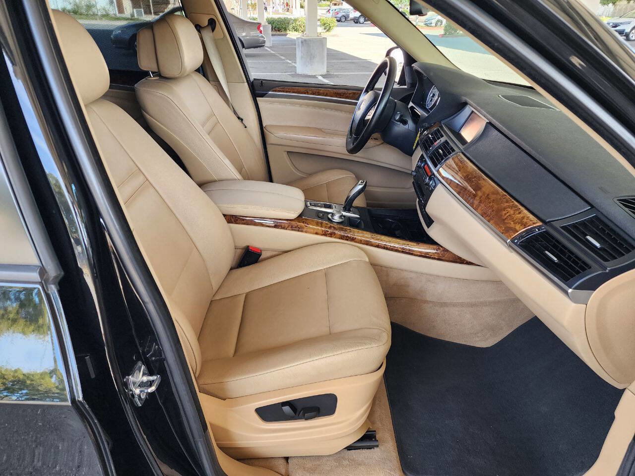 Used 2008 BMW X5 3.0si image 13