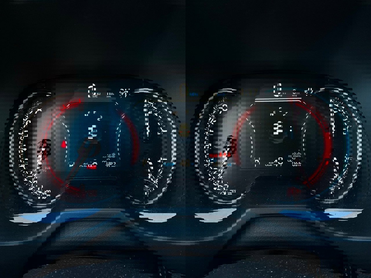 Used 2025 Toyota RAV4 XLE image 38