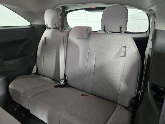 Used 2025 Toyota Sienna LE FWD image 20