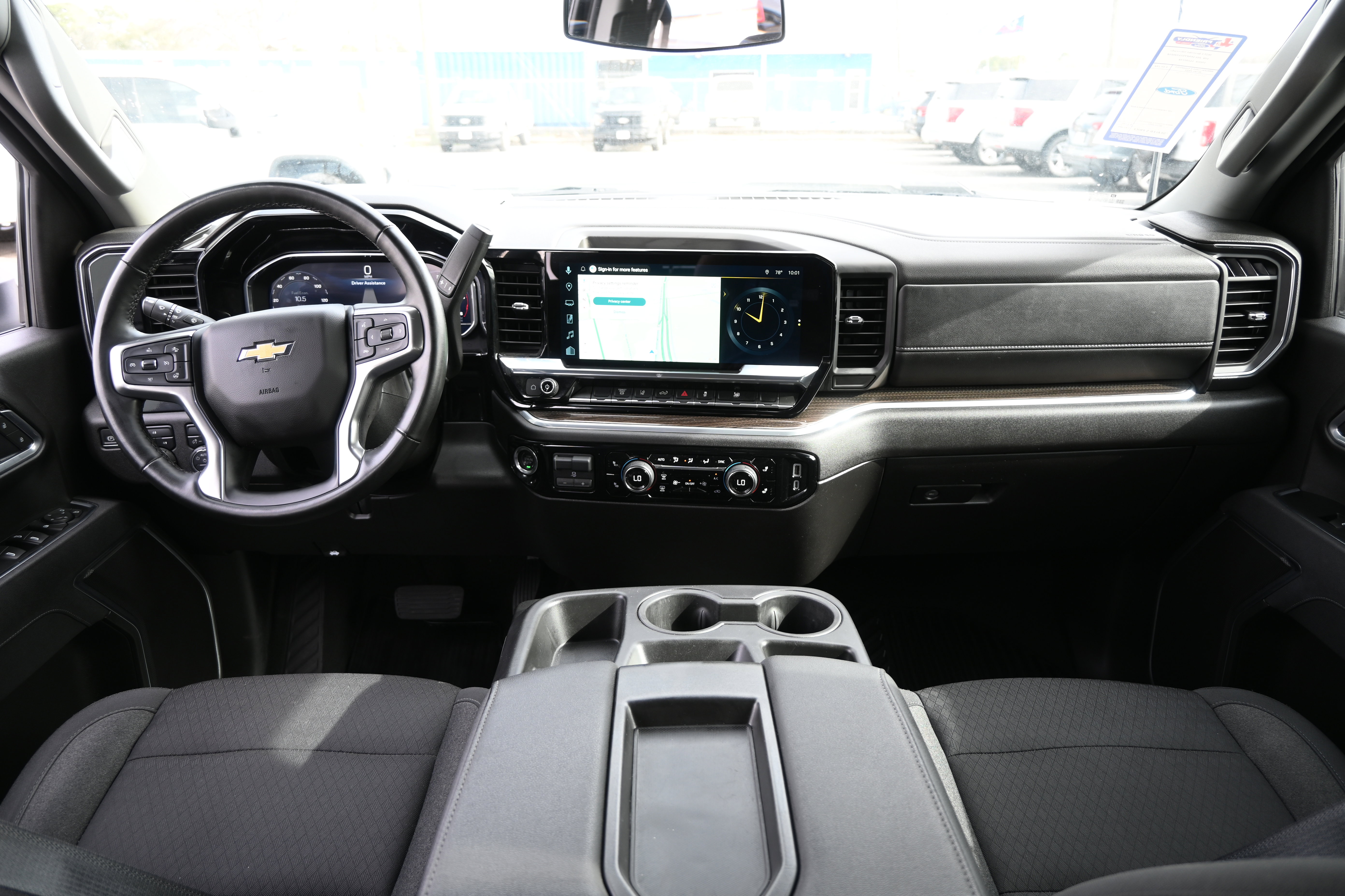Used 2025 Chevrolet Silverado 2500 LT w/ Convenience Package image 33