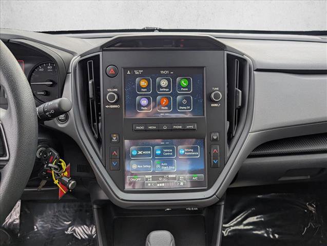 Used 2025 Subaru Crosstrek 2.0i image 12